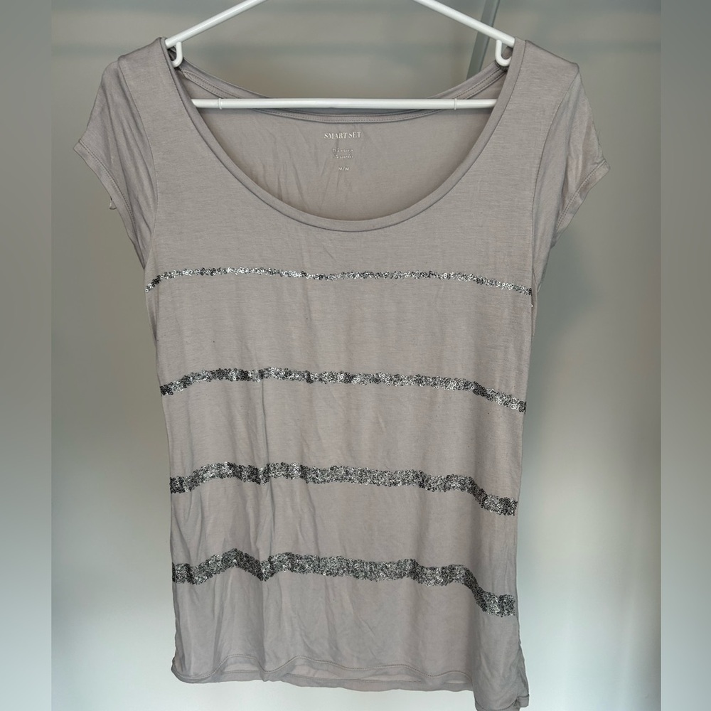 Smart Set Silver Stripe Short Sleeve Top – M